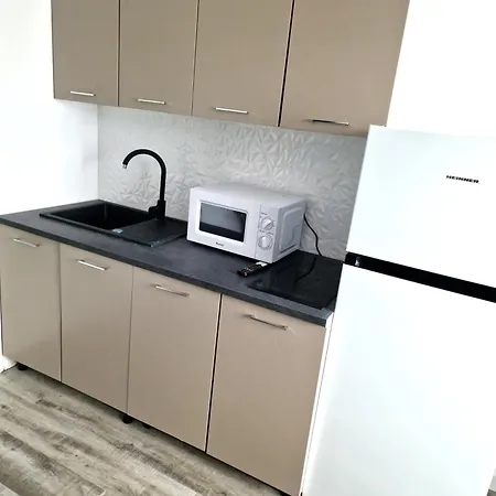 Azzur Apartmanhotel 3*