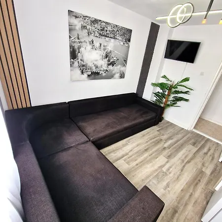 Aparthotel Azzur Constanţa