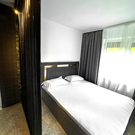 Azzur Aparthotel Constanţa