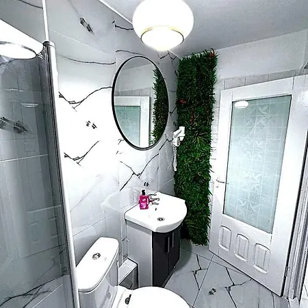 Aparthotel Azzur 3*